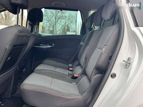 Renault Scenic 2012 - фото 24