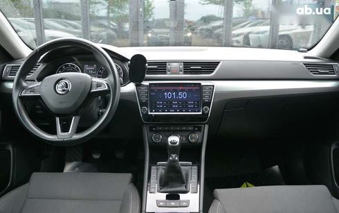 Skoda Superb 2015 - фото 26
