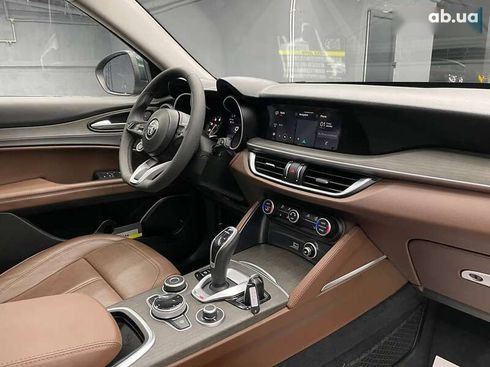 Alfa Romeo Stelvio 2021 - фото 12