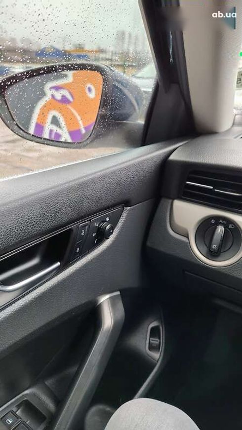 Volkswagen Passat 2021 - фото 24