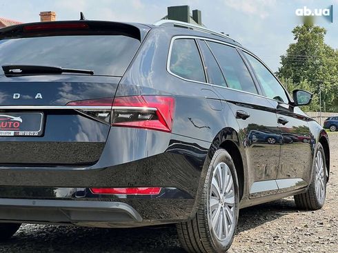 Skoda Superb 2021 - фото 13
