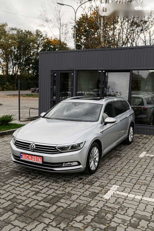 Volkswagen Passat 2018 - фото 15