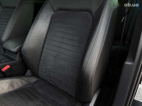 Volkswagen Passat 2017 - фото 30