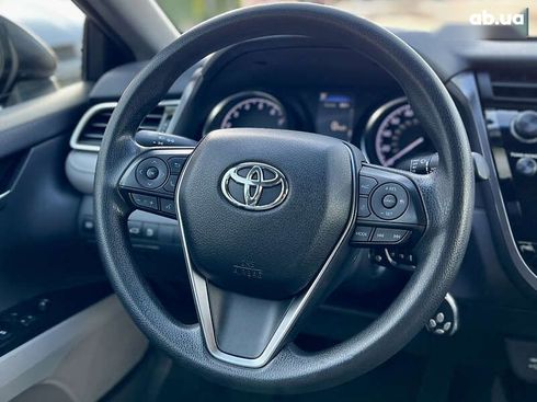 Toyota Camry 2017 - фото 29