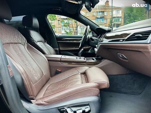 BMW 7 серия 2018 - фото 26