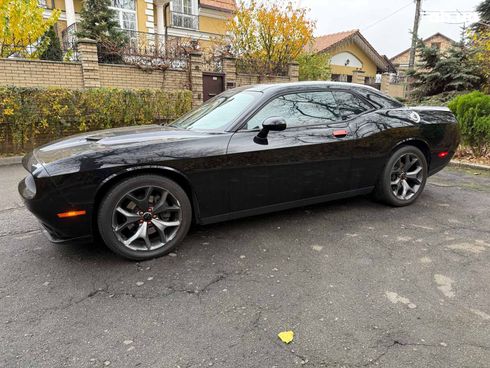 Dodge Challenger 2018 черный - фото 27