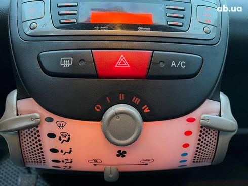 Citroёn C1 2012 белый - фото 24