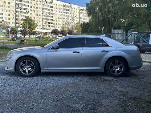 Chrysler 300C 2012 - фото 6