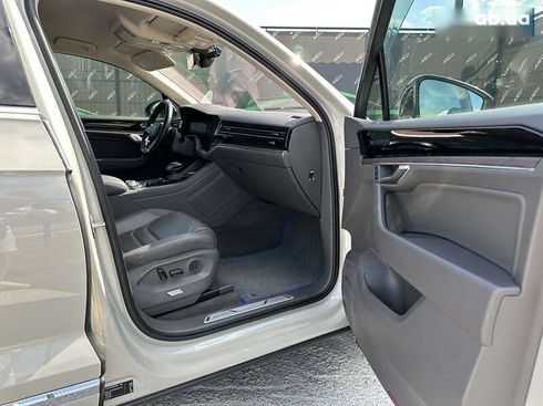 Volkswagen Touareg 2020 - фото 5