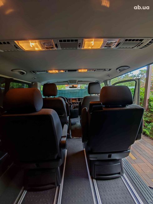 Volkswagen Multivan 2018 бежевый - фото 20