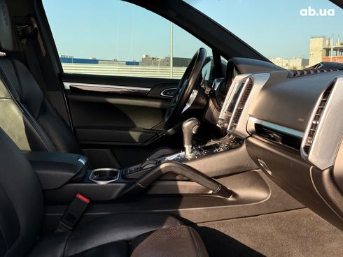 Porsche Cayenne 2016 серый - фото 17