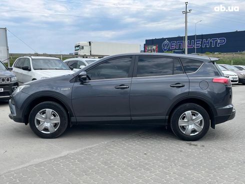 Toyota RAV4 2017 серый - фото 38