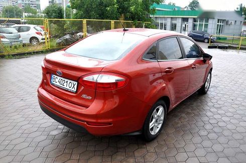 Ford Fiesta 2018 - фото 6