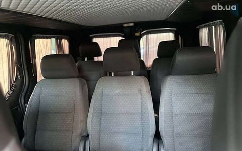 Opel Vivaro 2016 - фото 18