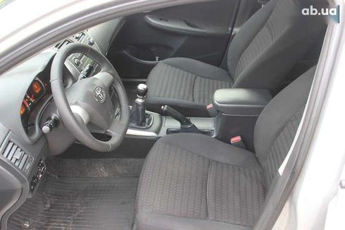 Toyota Corolla 2012 - фото 20