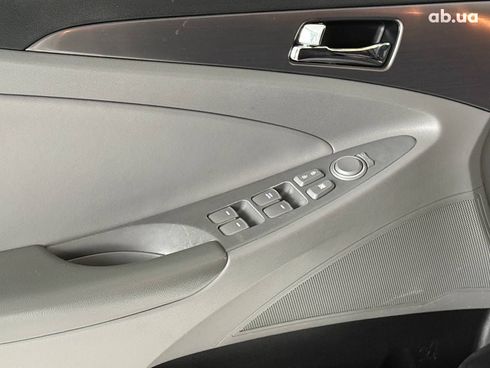 Hyundai Sonata 2013 белый - фото 18