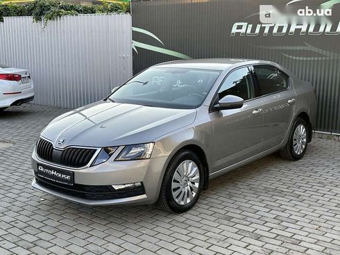 Skoda Octavia 2017 - фото 3