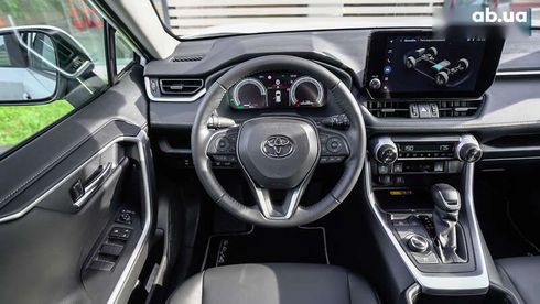 Toyota RAV4 2023 - фото 9