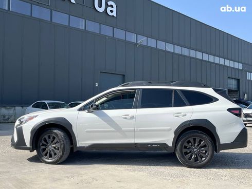 Subaru Outback 2022 белый - фото 6