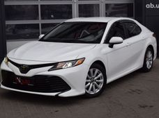 Купити Toyota Camry бу в Україні - купити на Автобазарі