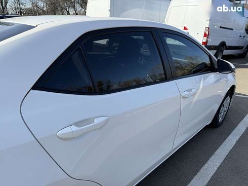 Toyota Corolla 2017 - фото 10