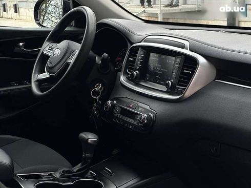 Kia Sorento 2019 - фото 19