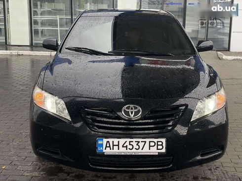 Toyota Camry 2008 - фото 2