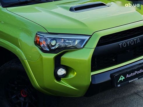 Toyota 4Runner 2021 - фото 11