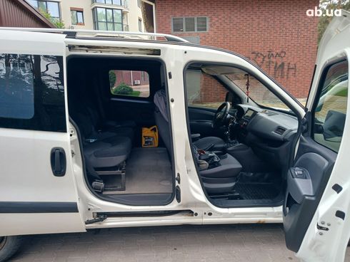 Fiat Doblo 2013 белый - фото 8