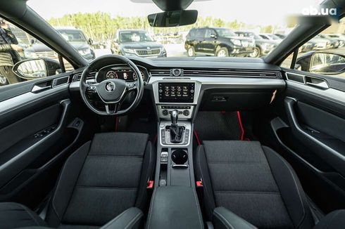 Volkswagen Passat 2018 - фото 30