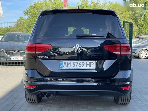 Volkswagen Touran 2020 - фото 18