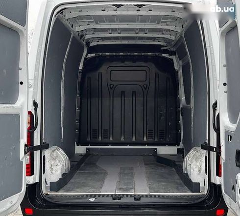 Renault Master 2019 - фото 16