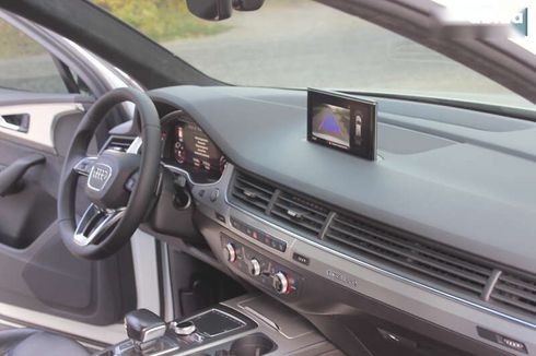 Audi Q7 2015 - фото 29