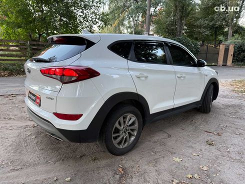 Hyundai Tucson 2017 белый - фото 5