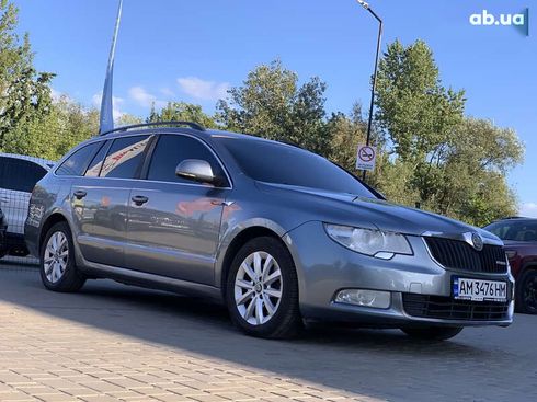 Skoda Superb 2011 - фото 6