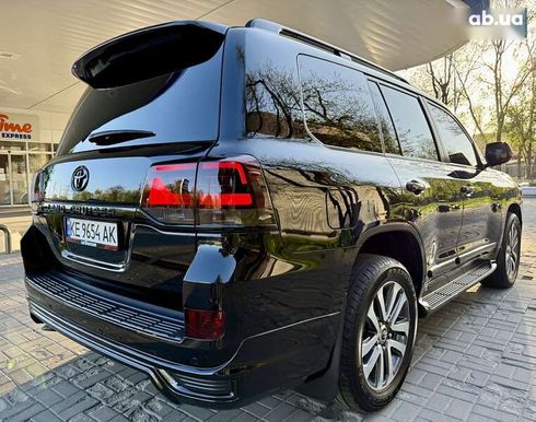 Toyota Land Cruiser 2016 - фото 15