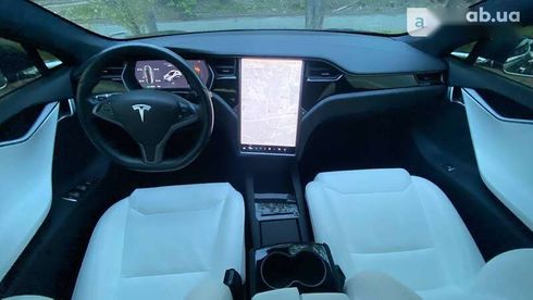 Tesla Model S 2019 - фото 30