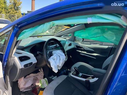 Chevrolet Bolt 2018 - фото 12