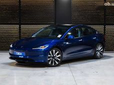Продаж вживаних Tesla Model 3 - купити на Автобазарі