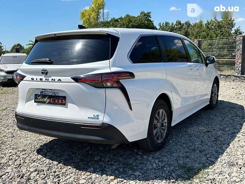 Toyota Sienna 2021 - фото 8