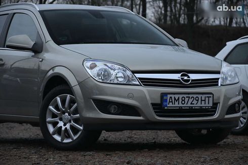 Opel Astra 2009 - фото 3