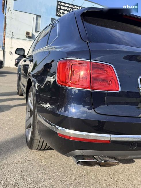 Bentley Bentayga 2019 - фото 23