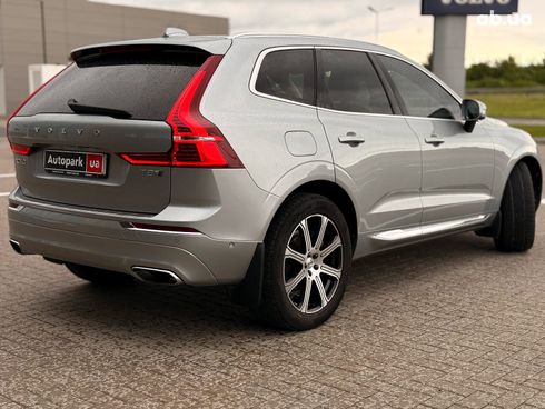Volvo XC60 2018 серый - фото 9