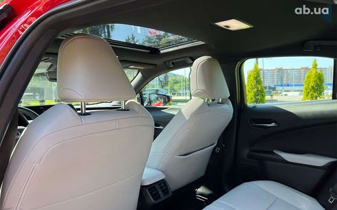 Lexus UX 2021 - фото 13