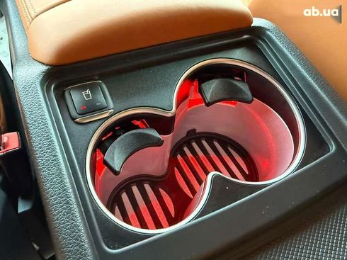Mercedes-Benz V-Класс 2021 - фото 25