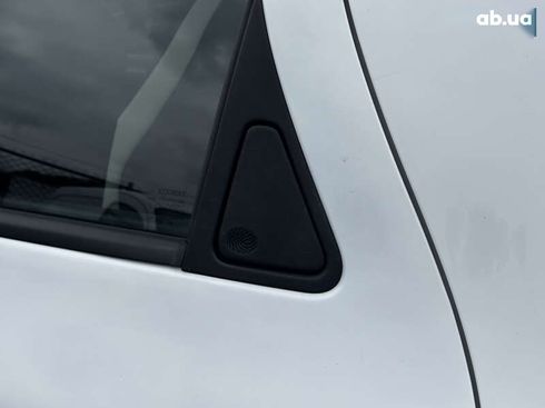Renault Zoe 2020 - фото 20
