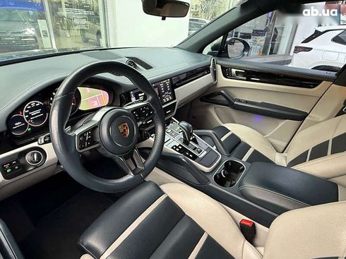 Porsche Cayenne 2019 - фото 30