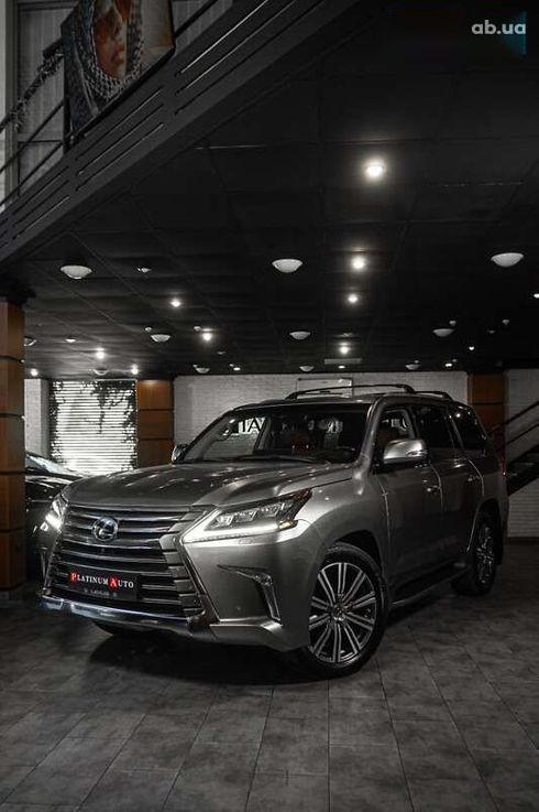Lexus LX 2016 - фото 8