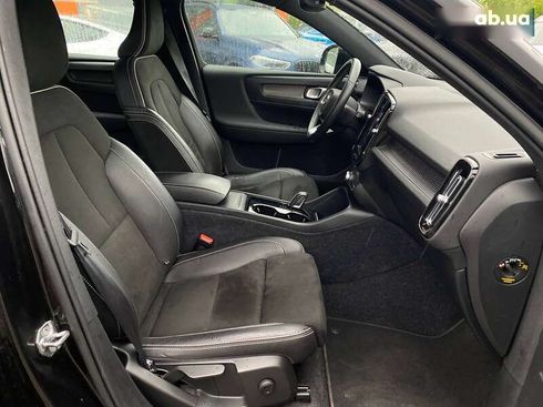 Volvo XC40 2020 - фото 23