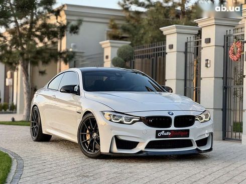 BMW M4 2018 - фото 10